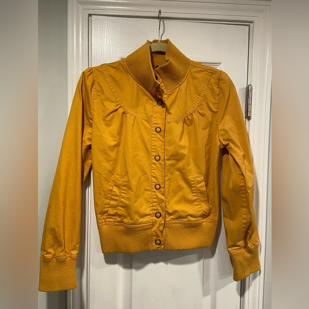 Rue 21 Size M Mustard Yellow Cotton Mock Neck Snap Front Lightweight Jacket